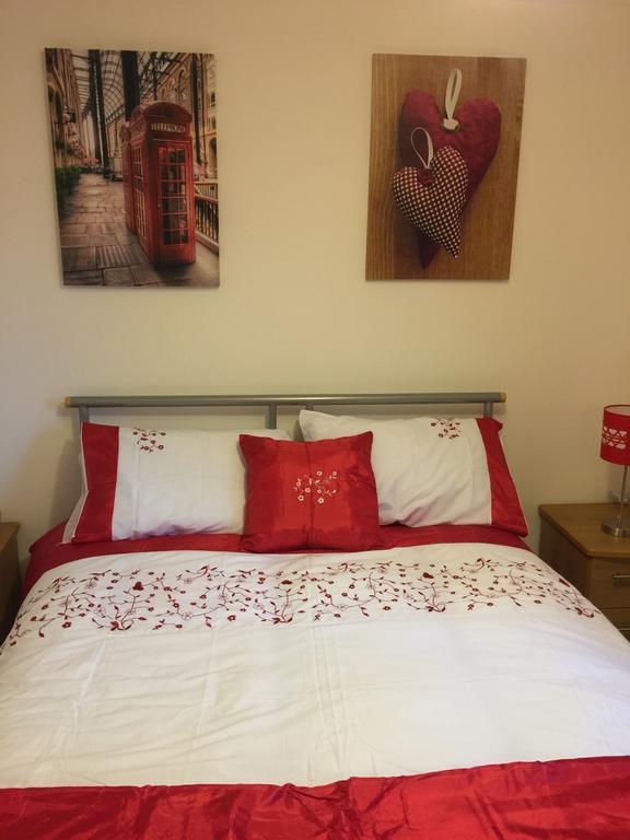 Haymarket Apartment Edinburgh Room photo